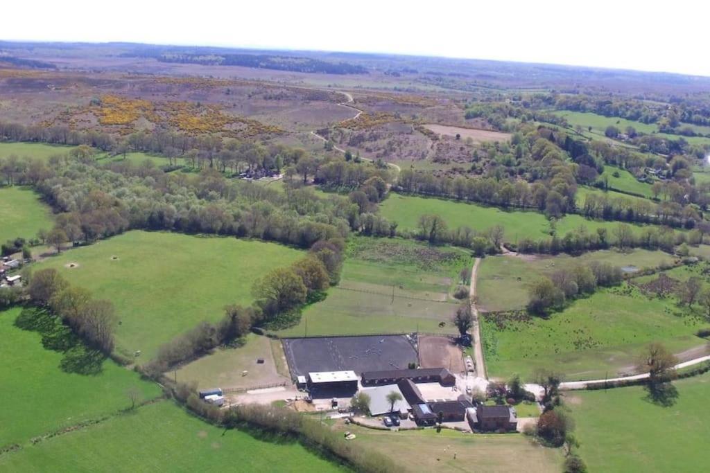 Arniss Farmhouse Fordingbridge Exterior foto